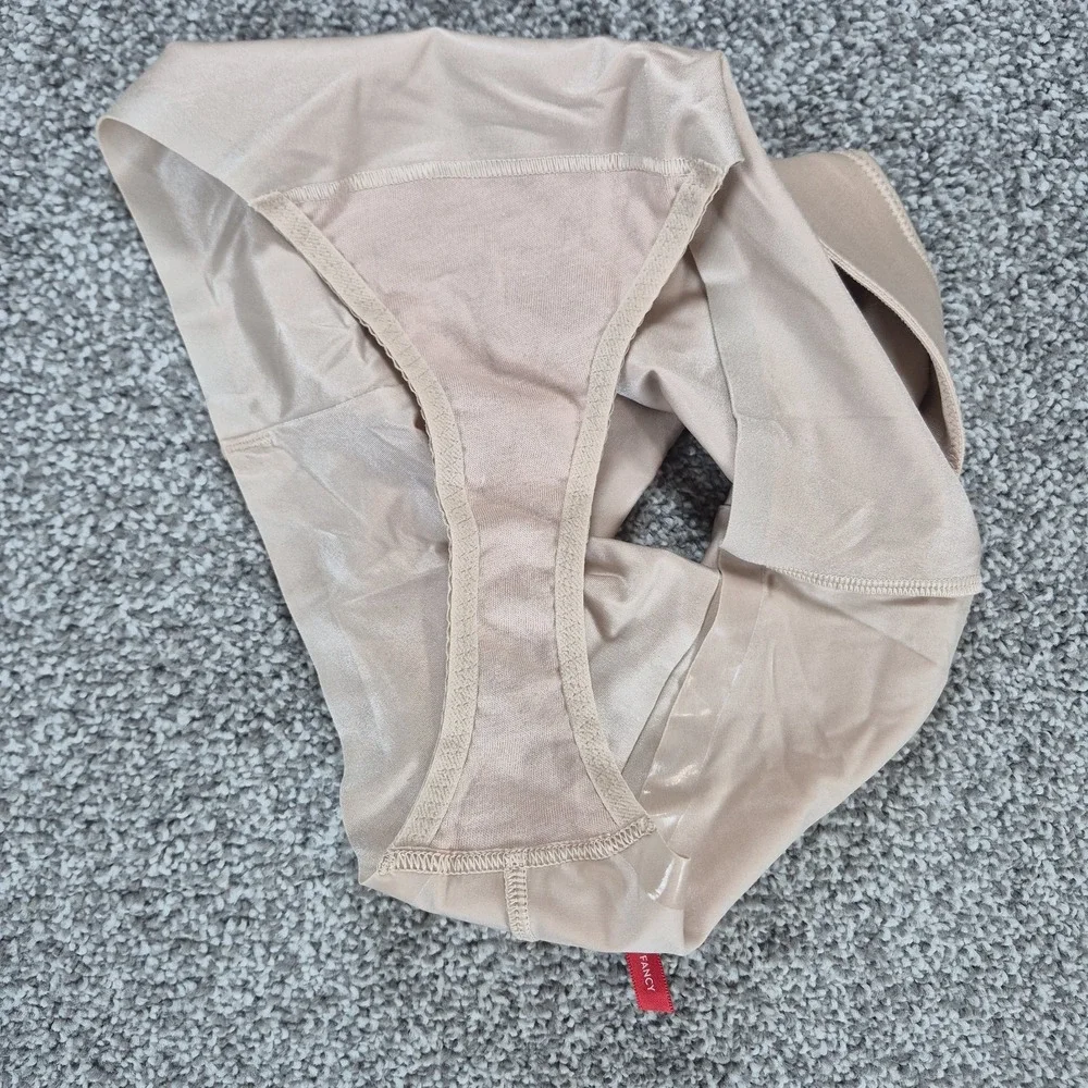 Spanx Suit Your‎ Fancy High Waisted Thong Womens Small Shapewear Nude Beige